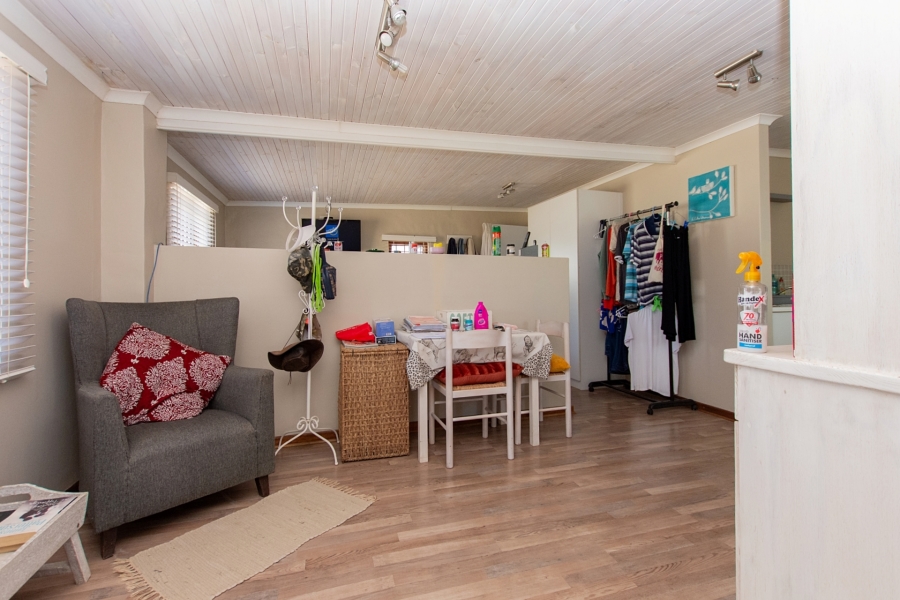 6 Bedroom Property for Sale in Jacobsbaai Western Cape